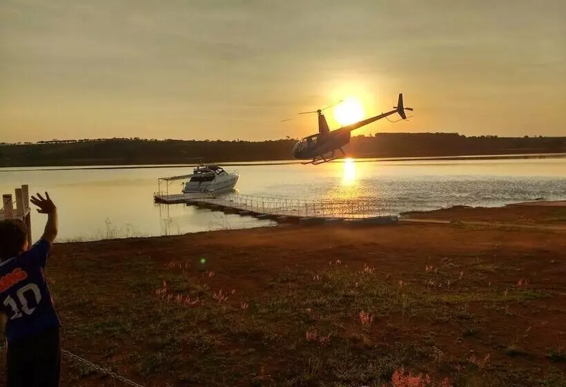 Hotelli Rancho Lago Dos Deuses