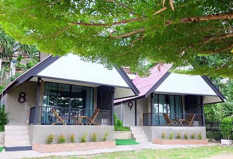 Hotelli Rimkaeng Resort