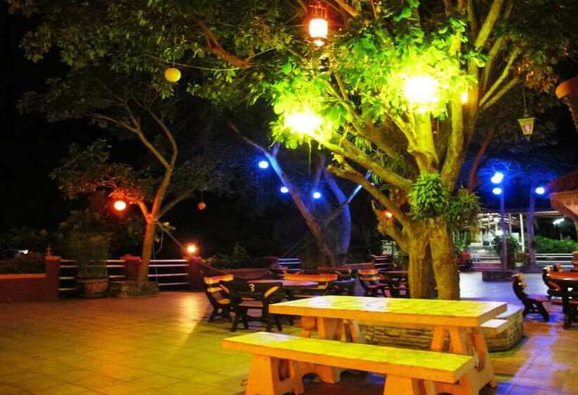 בית מלון כפרי Rimkaeng Resort