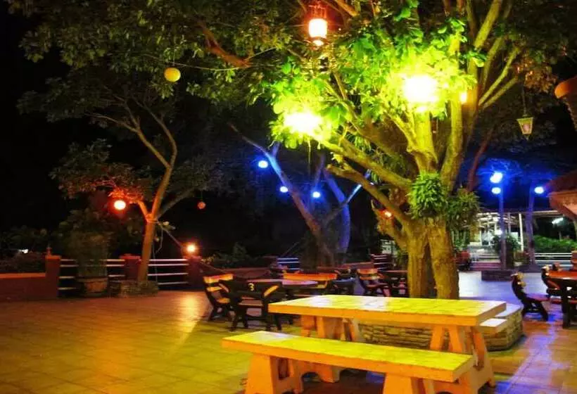 Hotelli Rimkaeng Resort