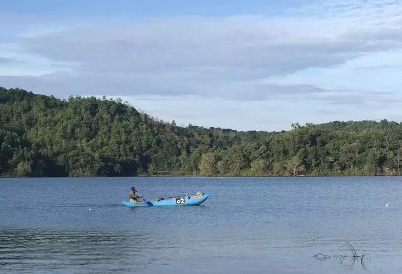 Hotelli River Garden Resort