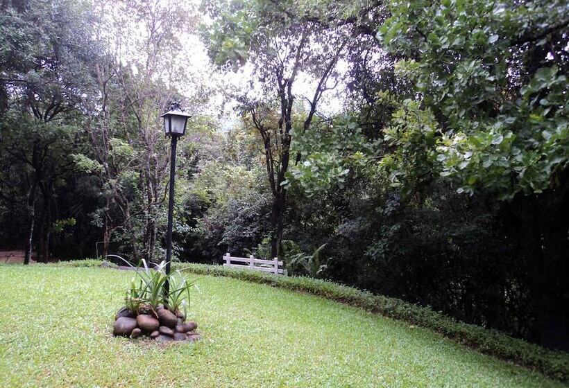 ホテル River Garden Resort