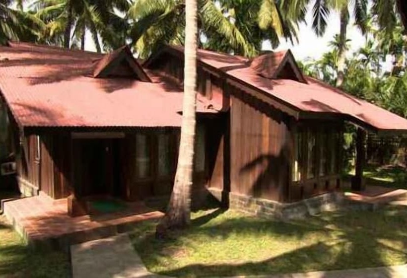 هتل Silver Sand Neil