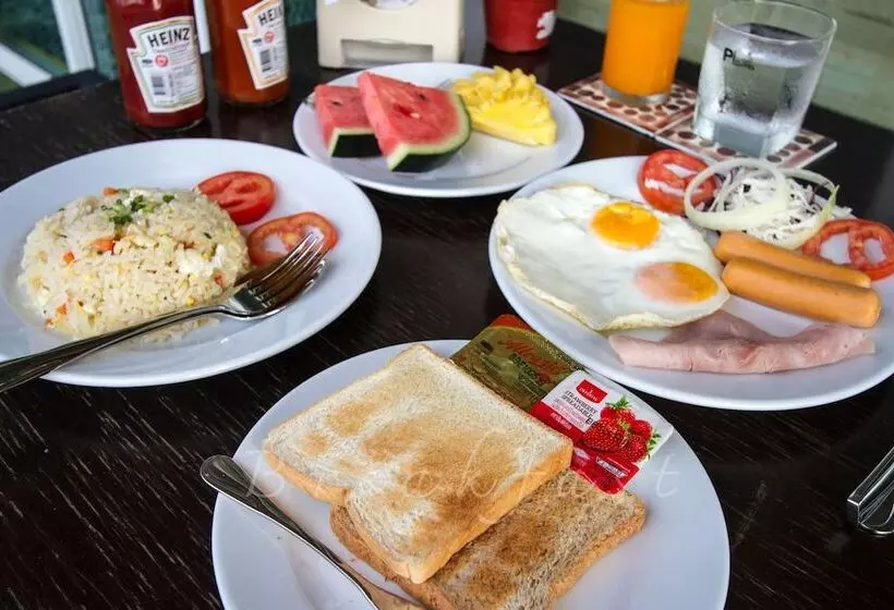 ペンション Hop On Phuket