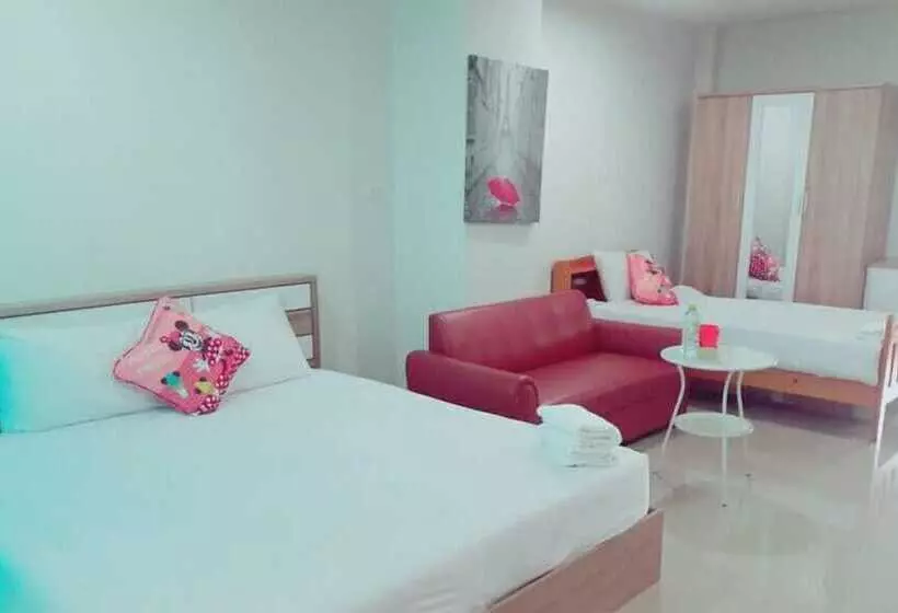 ペンション Hop On Phuket