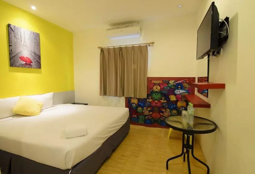 ペンション Hop On Phuket