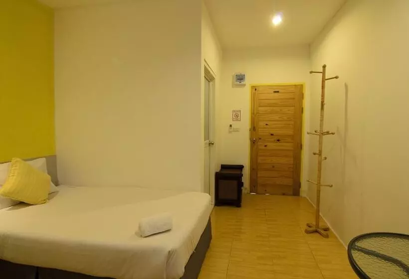 ペンション Hop On Phuket