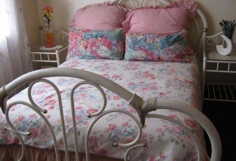 Pension Mohlongwafatshe Guest House