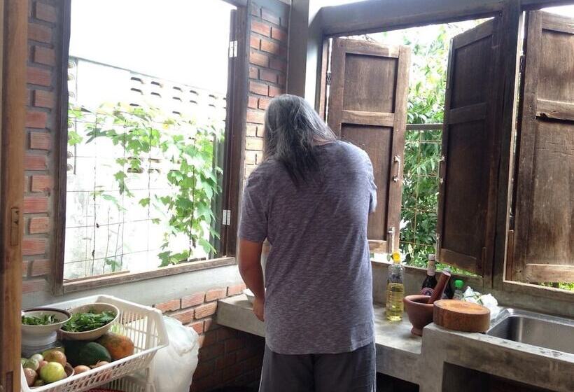 Baan Somlim Homestay   Hostel