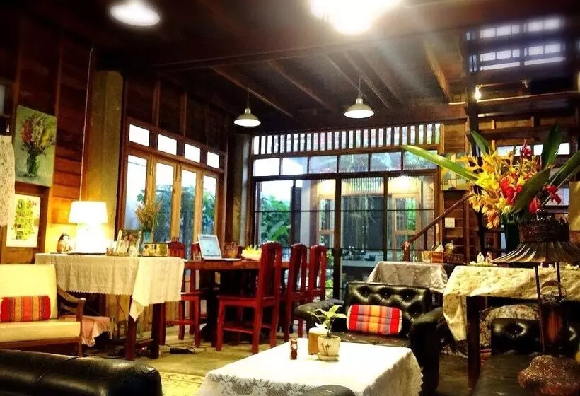 Baan Somlim Homestay   Hostel