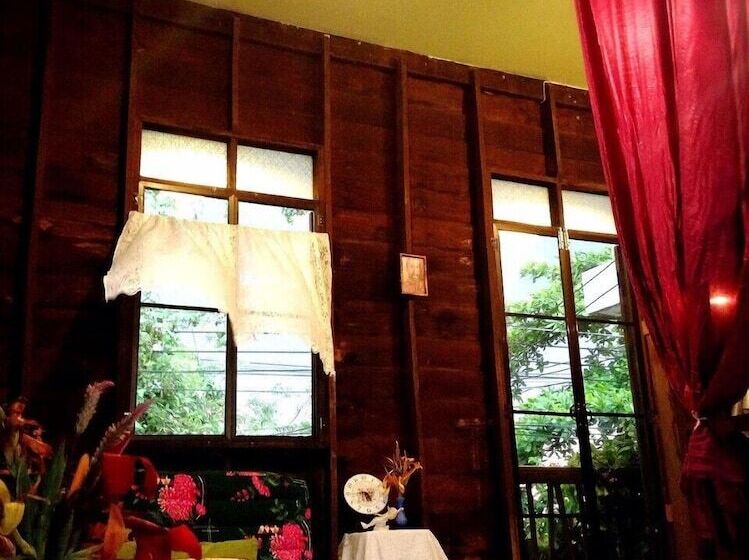 Baan Somlim Homestay   Hostel
