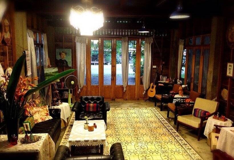 Baan Somlim Homestay   Hostel