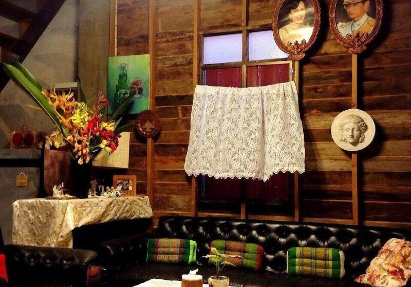 Baan Somlim Homestay   Hostel