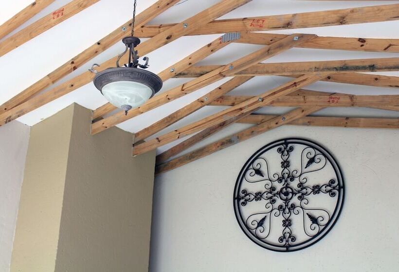 ベッドアンドブレックファースト Meringue Lodge