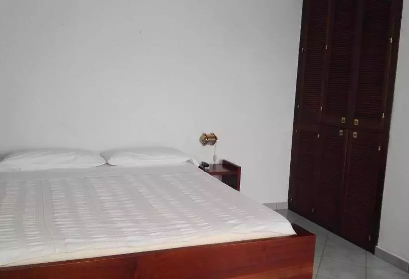 Aamiaismajoitus (B&B) Villa Rosanna