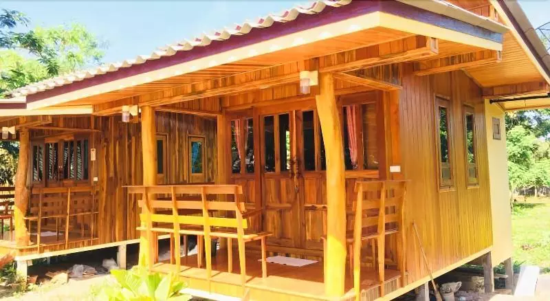 Hotelli Baansuan Resort