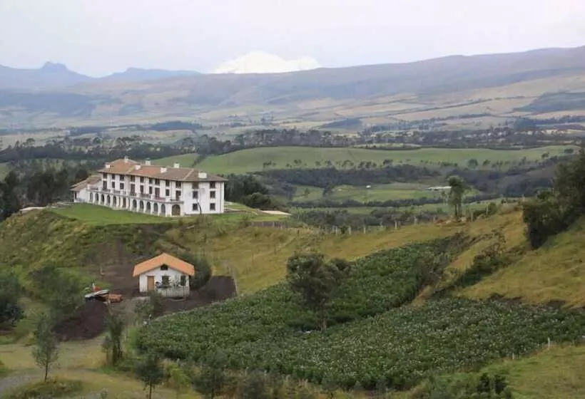 Hotelli Cotopaxipungo Finca