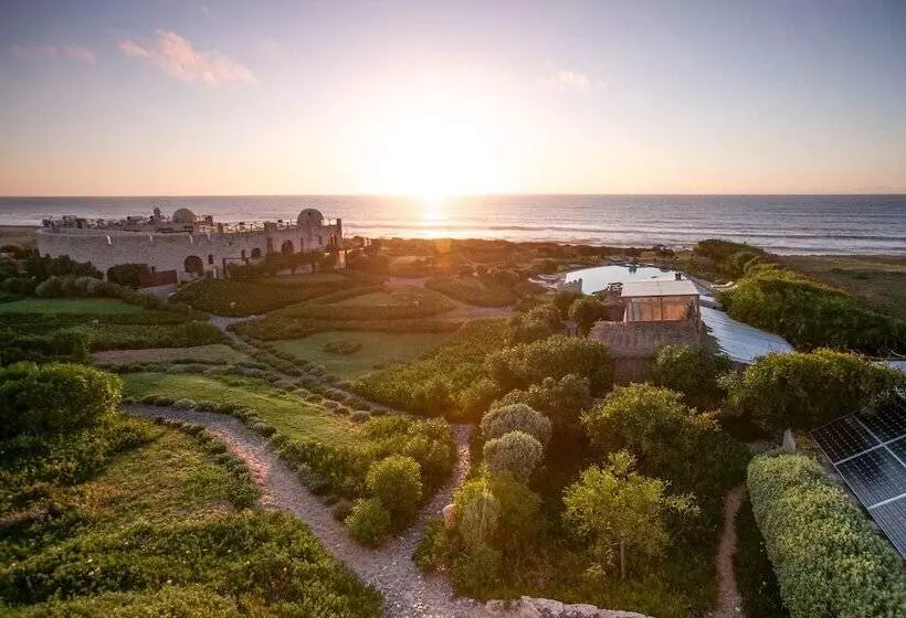 Hotelli Dar Danse The Bubble On The Beach