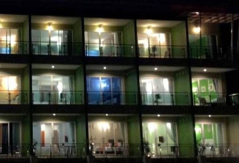 Hotel Greenseaviewresort Bangsaphan