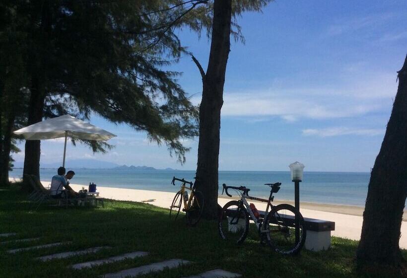 Hotel Greenseaviewresort Bangsaphan