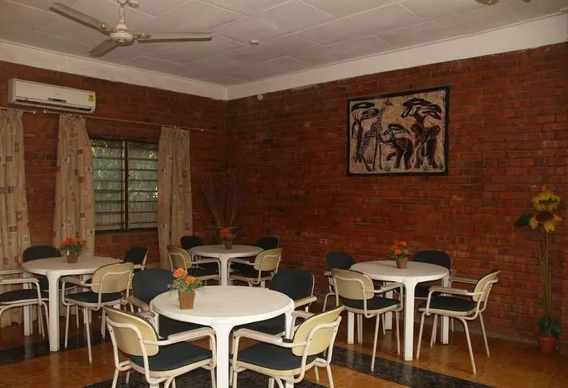 Hotelli Joy Family Lodge