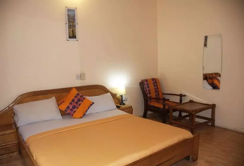 Hotelli Joy Family Lodge