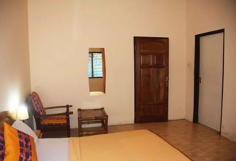 Hotelli Joy Family Lodge