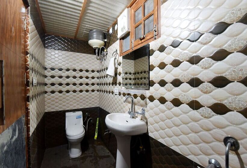 בית מלון כפרי Kasauli View Lodge By Oyo Rooms