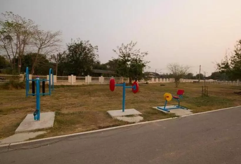 ホテル Ratchapreuk Resort