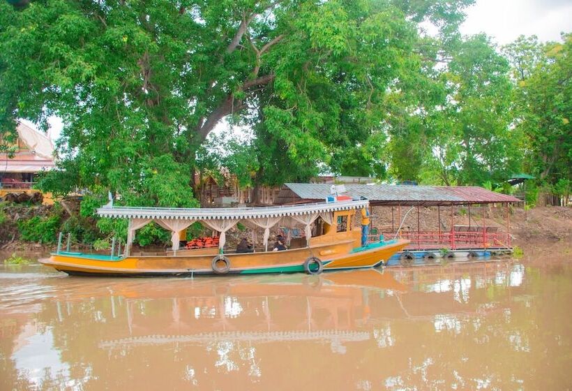 בית מלון כפרי Sinatara Resort