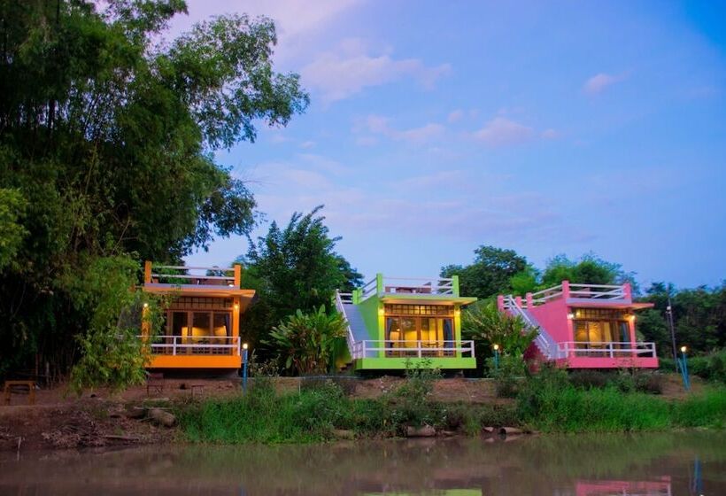 בית מלון כפרי Sinatara Resort