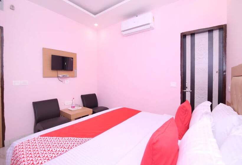 Hotel Skydeep By Oyo Rooms