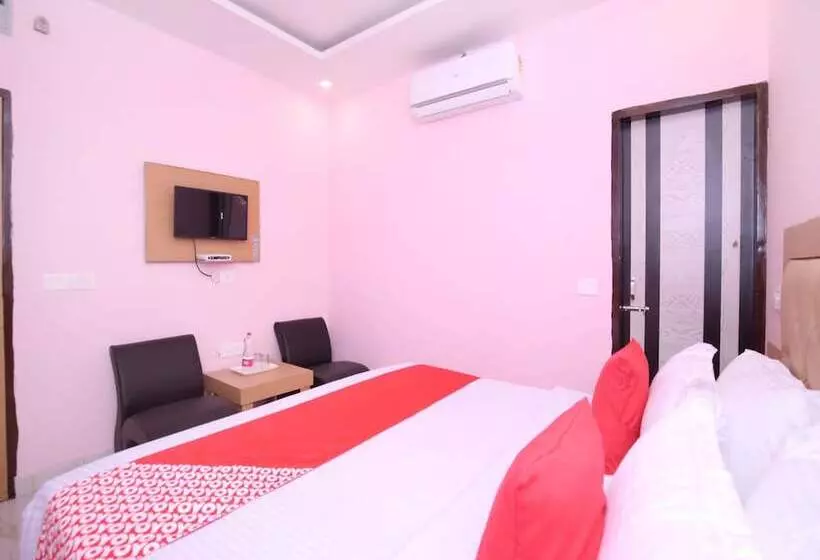 Hotelli Skydeep By Oyo Rooms