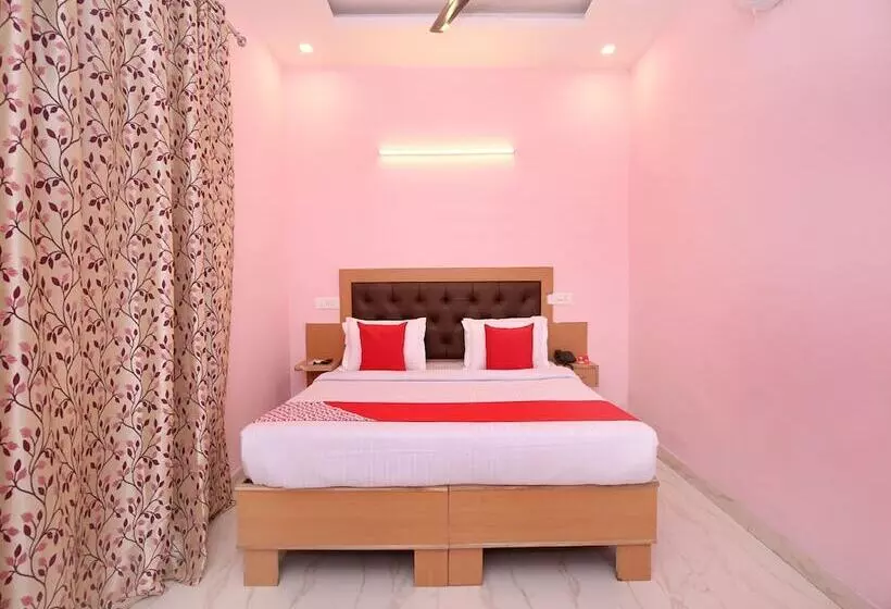 Hotelli Skydeep By Oyo Rooms