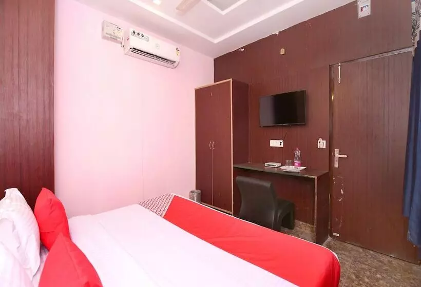 Hotelli Skydeep By Oyo Rooms