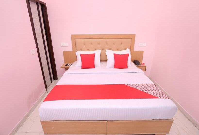 Hotel Skydeep By Oyo Rooms