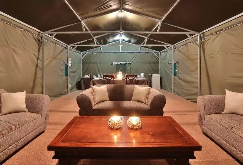 ホテル Tented Adventures Pilanesberg