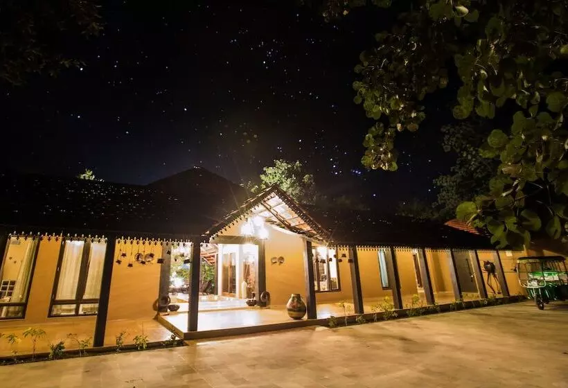 Hotelli Vannraj Resort And Spa