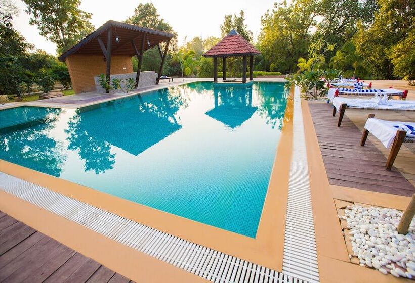 בית מלון כפרי Vannraj Resort And Spa