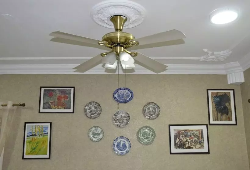 ホテル Winsum Hill