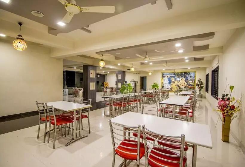 Hotelli Yogiraj Palace