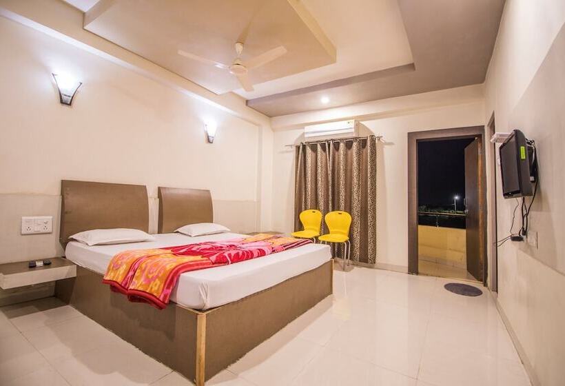 Hotel Yogiraj Palace