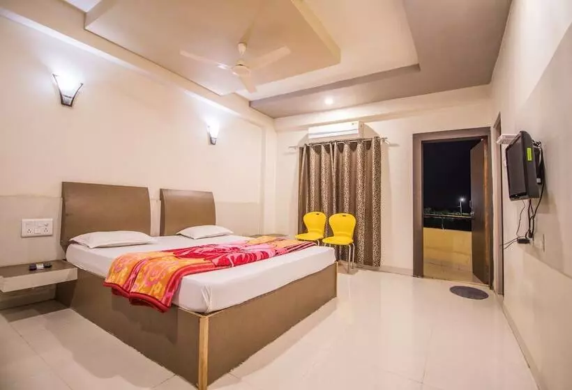 Hotelli Yogiraj Palace