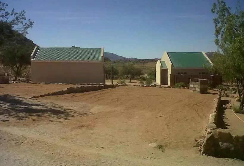 Namastat Lodge & Caravan Park