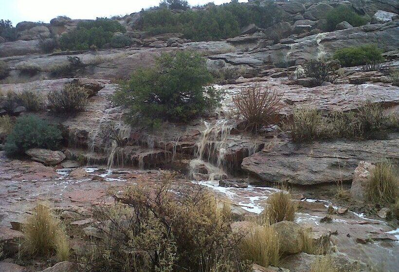 Namastat Lodge & Caravan Park