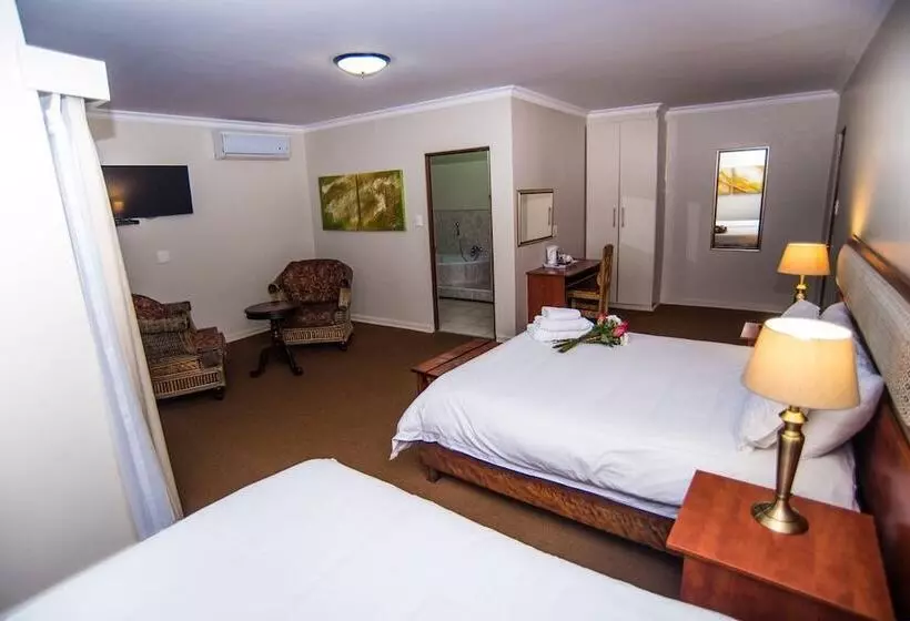 ペンション Adelante Lodge