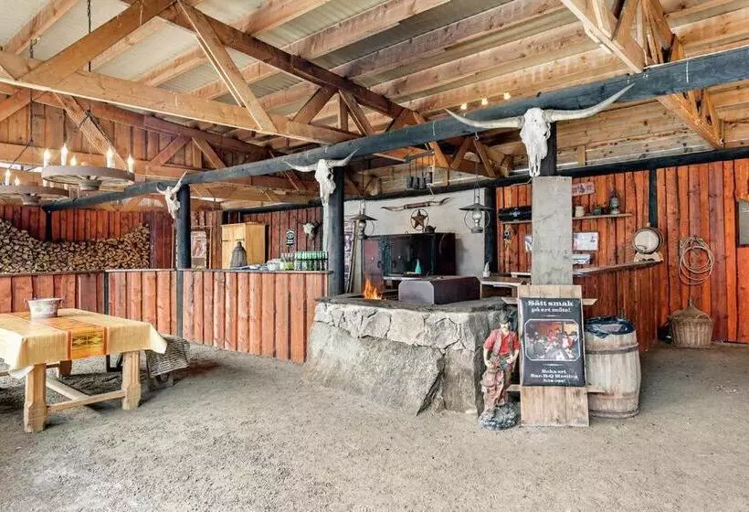 Majatalo J A Ranch Bed & Breakfast