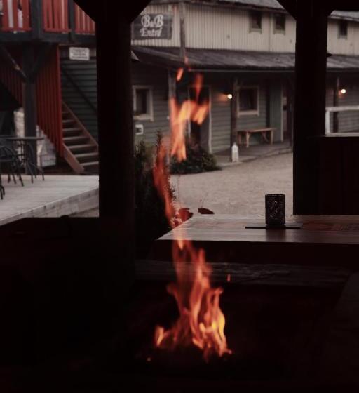 פנסיון J A Ranch Bed & Breakfast