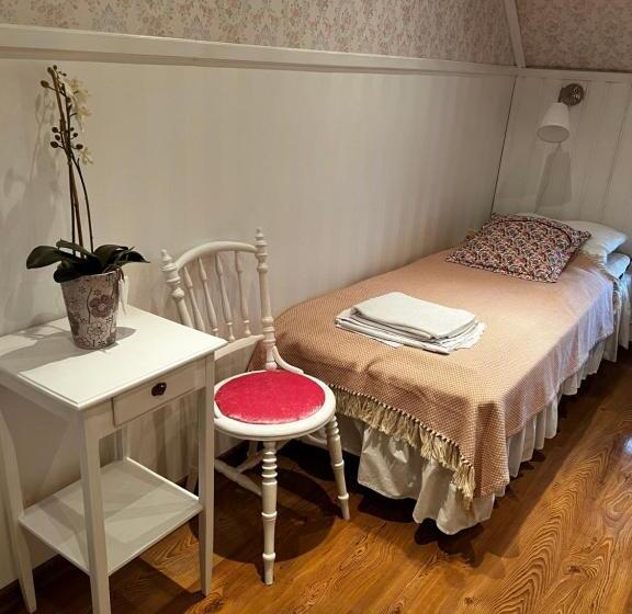 פנסיון J A Ranch Bed & Breakfast