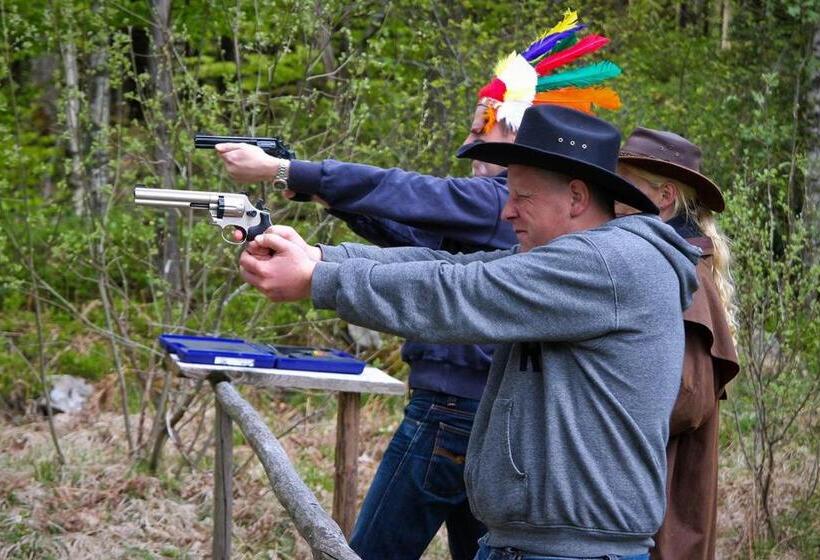 פנסיון J A Ranch Bed & Breakfast